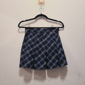 H&M Navy and White Plaid Pleated Skirt